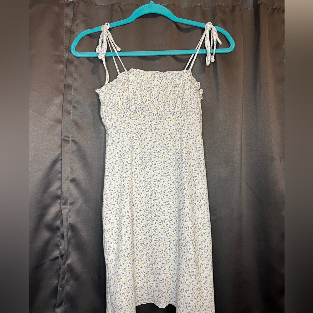 Floral white dress!